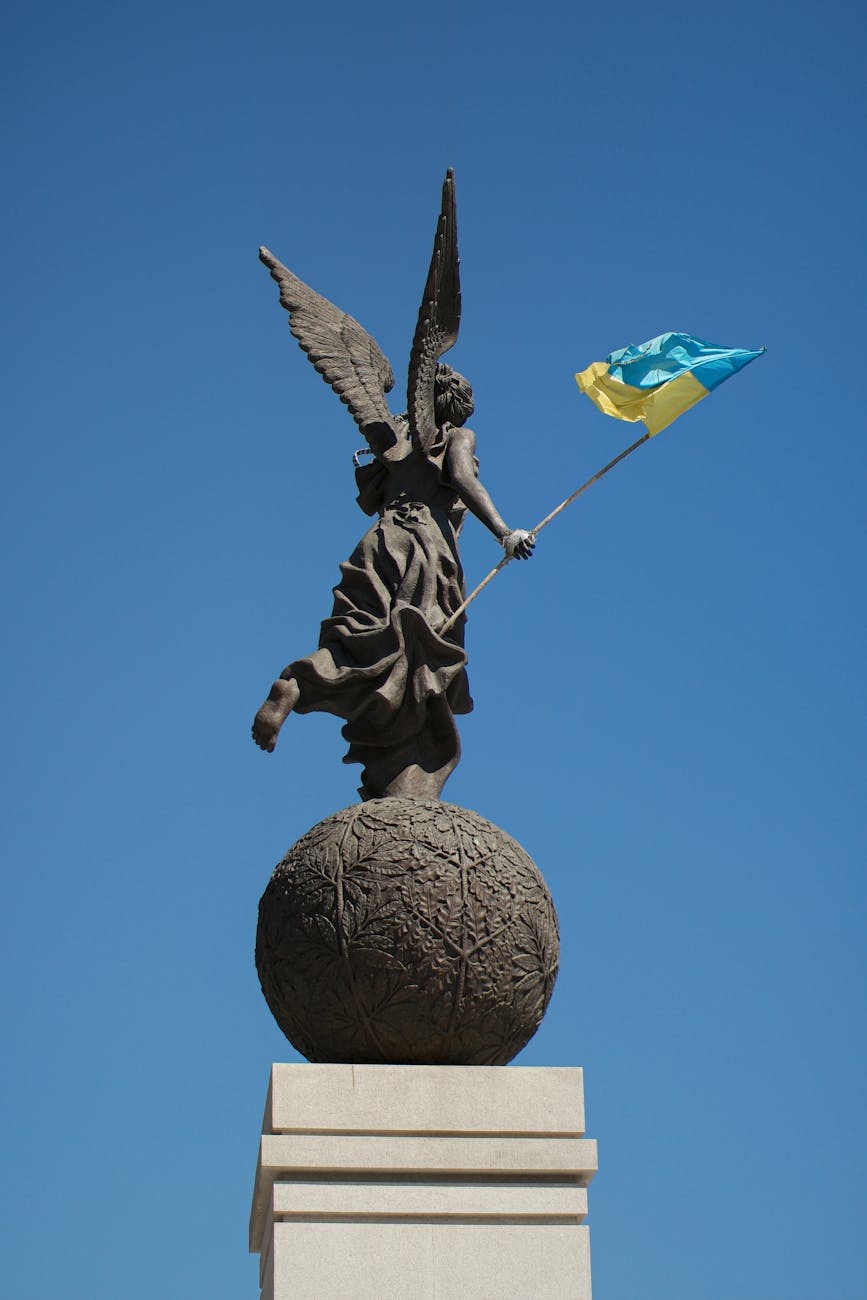 independence monument in kharkov ukraine
